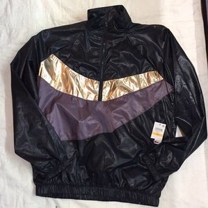 Super lightweight windbreaker, metallic stripe!